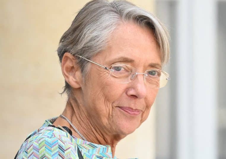 « Pour vivre heureux, vivons caché » Elisabeth Borne met les choses au point sur son éventuelle liaison avec une femme