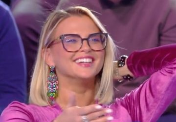 Kelly Vedovelli passe des vacances en excellente compagnie ! Photo
