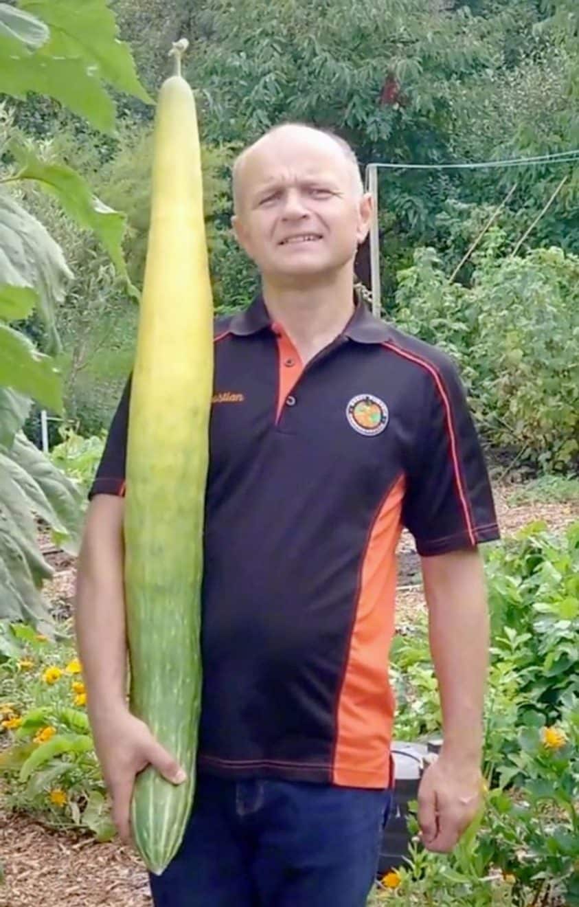 Cet homme a le plus gros du monde