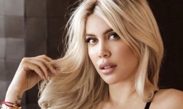 Wanda Nara dévoile ses jolies courbes dans une combinaison ultra moulante