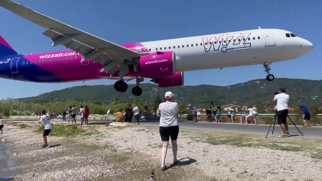 avion touristes grece