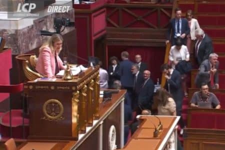 débat assemblée nationale video colere pagaille