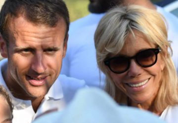 emmanuel macron en vacances