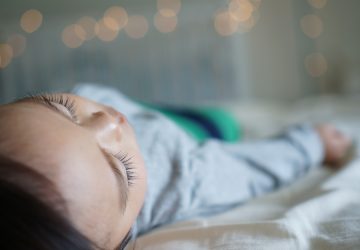 Complétement ivre, elle laisse sa fille de 14 mois face à son sort pendant 16 heures