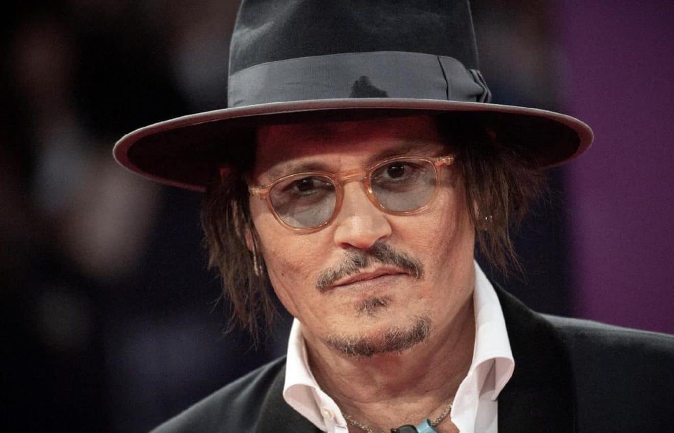Johnny Depp aurait retrouvé l'amour dans les bras de son avocate