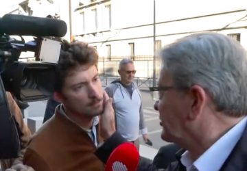 Melenchon geste