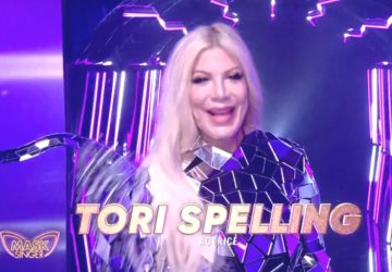 Tori Spelling mask singer (1)