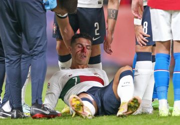 cristiano ronaldo termine sang match de foot