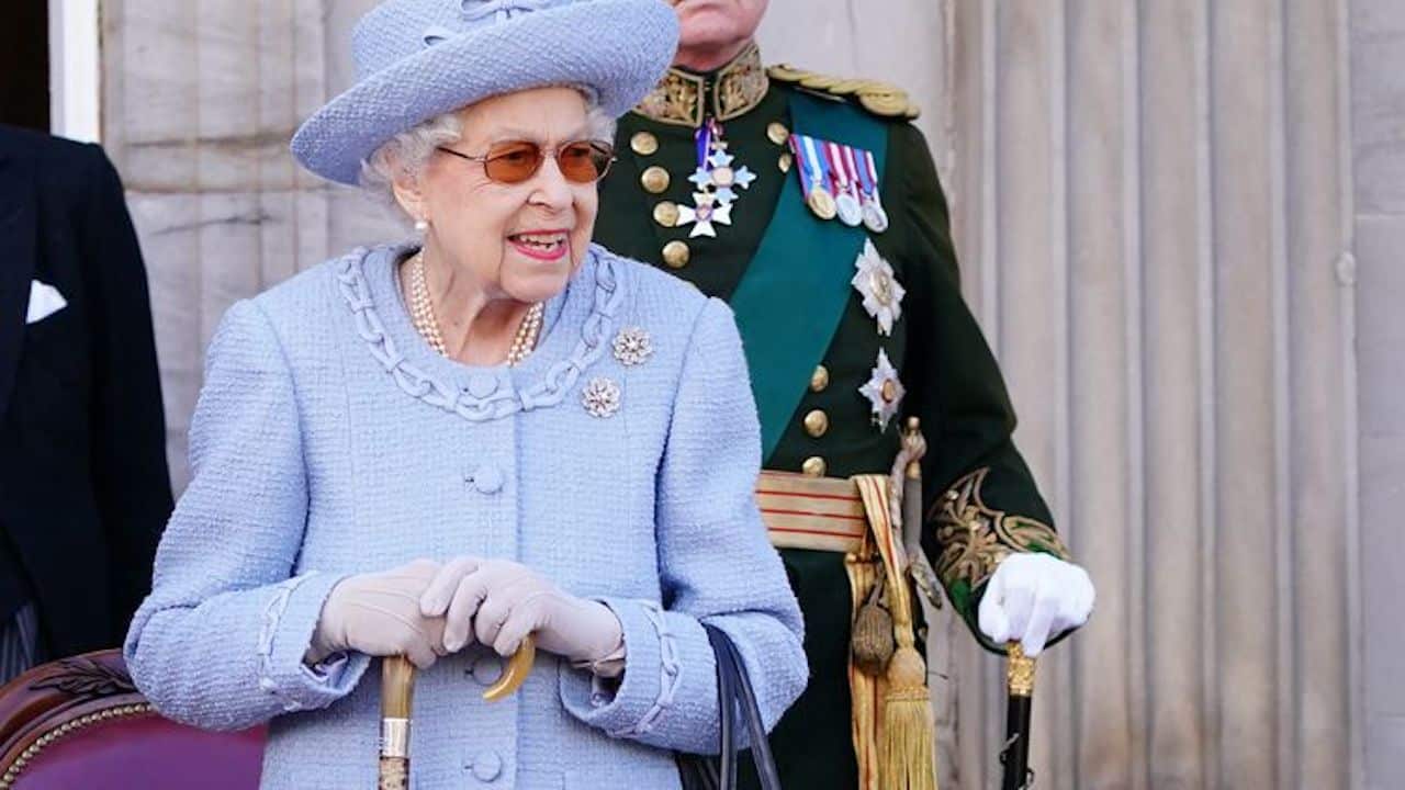 Elizabeth II