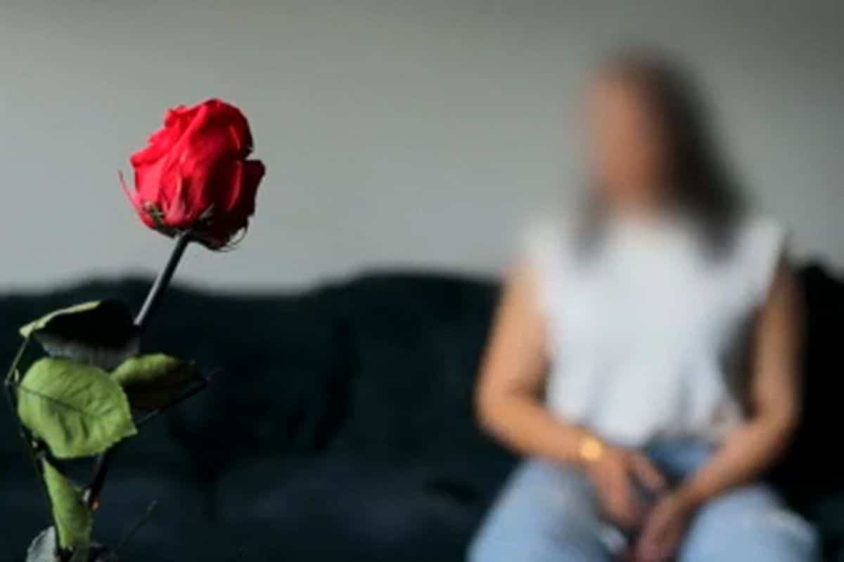 « Je réalise que j’ai été violée pendant les scènes » : ces femmes balancent sur les violences sexuelles dans le porno français (vidéo)