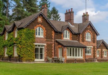 elizabeth cottage