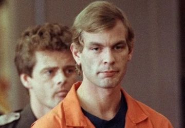 jeffrey dahmer sexy serie netflix