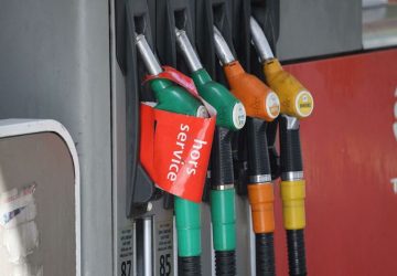 carburant-prix-3-euros-litre