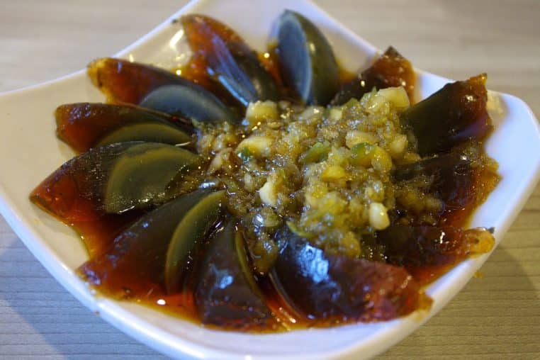 Oeuf de cent ans plats Chine