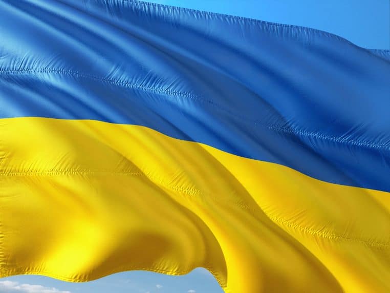 Défaite de la Russie Après des mois d'occupation russe, le drapeau ukrainien a été hissé dans la ville de Kherson