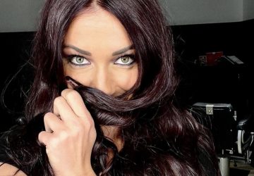 Delphine Wespiser shooting sexy instagram