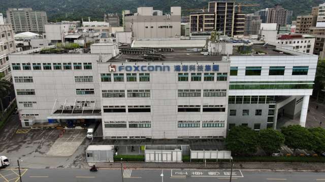 foxconn covid confinement