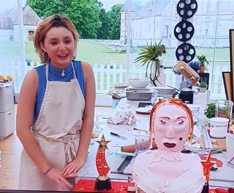 Cléo buste râté