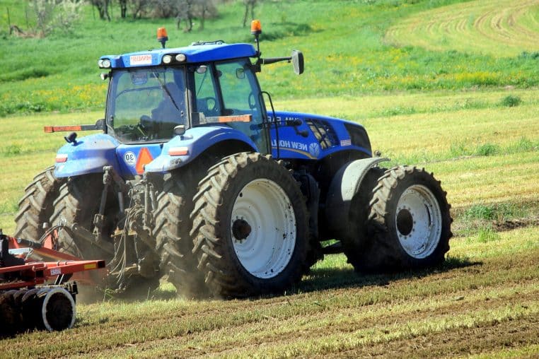 blague tracteur téléphone voisin