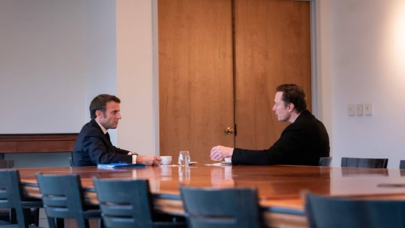 Emmanuel Macron face à Elon Musk : « la fin de la lutte contre la désinformation liée à la pandémie sur Twitter est un gros problème »