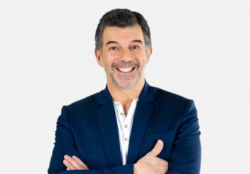 stephane plaza animateur télé trottinette nu paris défi