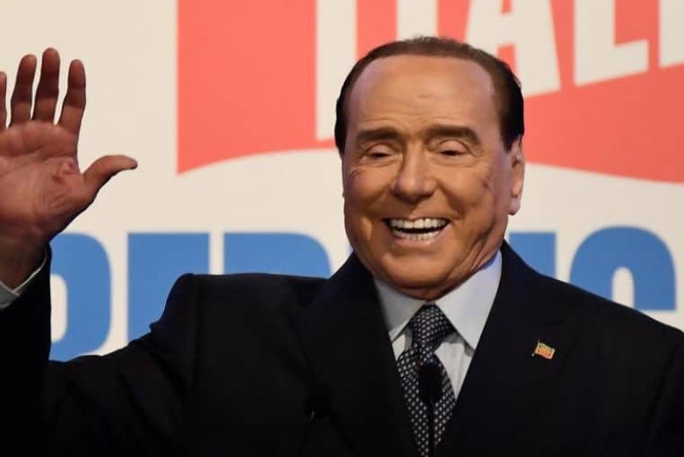 Silvio Berlusconi club foot monza (1)