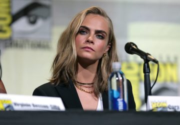 cara delevingne masturbe pour faire avancer science