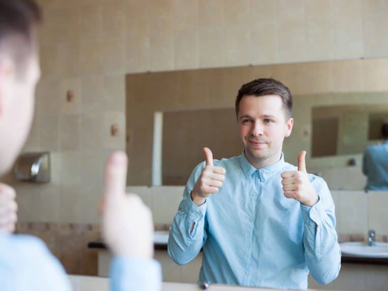 miroir parler seul discours interne santé science