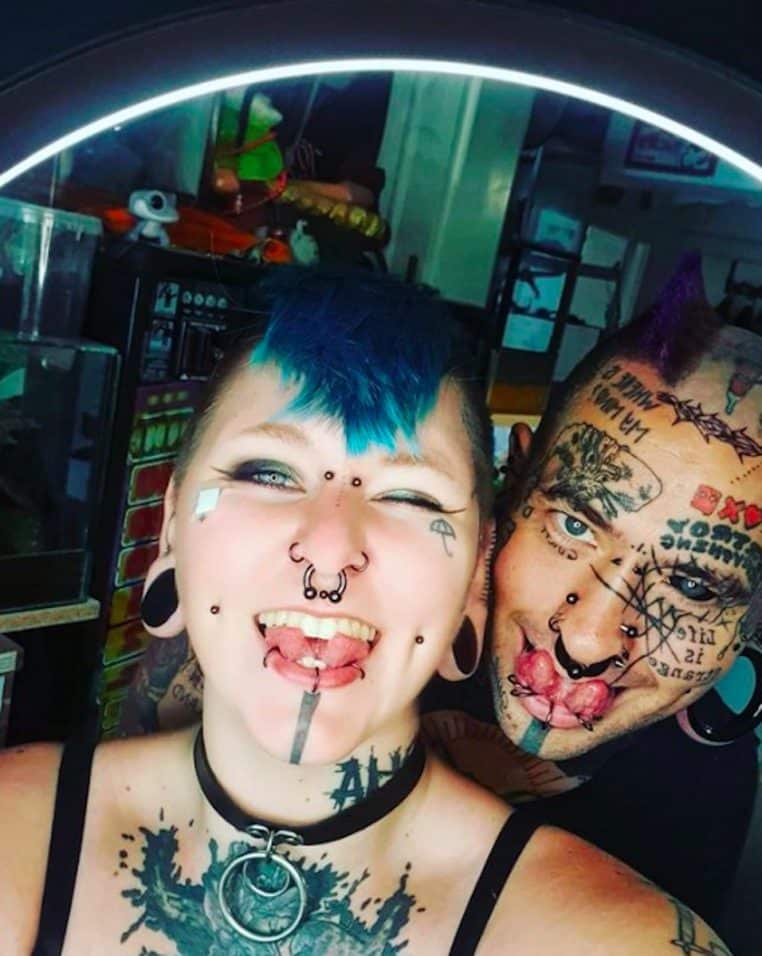 Lena-marie et Tobias avec leur tatouages