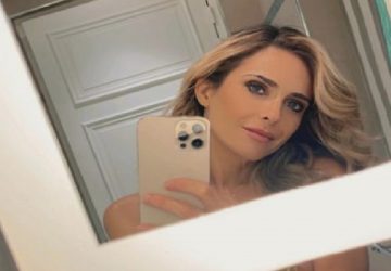 Dans les coulisses, Clara Morgane fait monter la température (Photo)