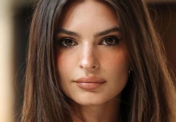 Emily Ratajkowski