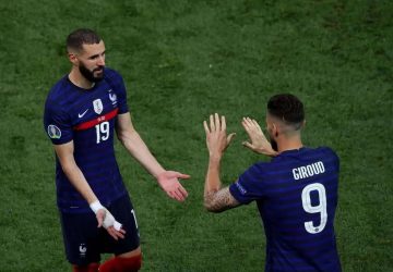 Giroud benzema equipe de france coupe du monde blessure football
