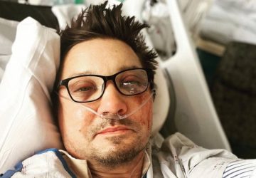 jeremy renner accident film cinéma déneigeuse