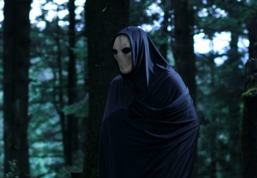 Un voyageur du temps affirme que cette année, les humains vont entrer en guerre avec des extraterrestres