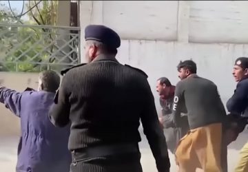 Un attentat plus de 30 personnes au Pakistan