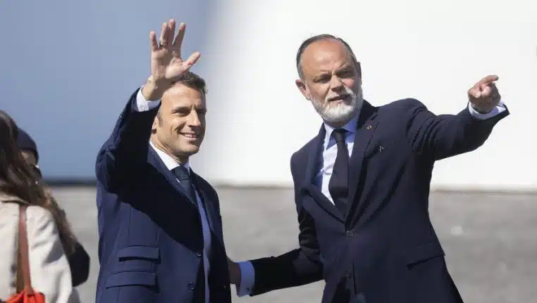 emmanuel macron edouard philippe france président politique