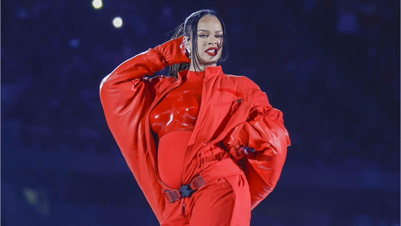Rihanna enceinte superbowl annonce musique