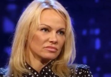 pamela anderson nuit chaude homme