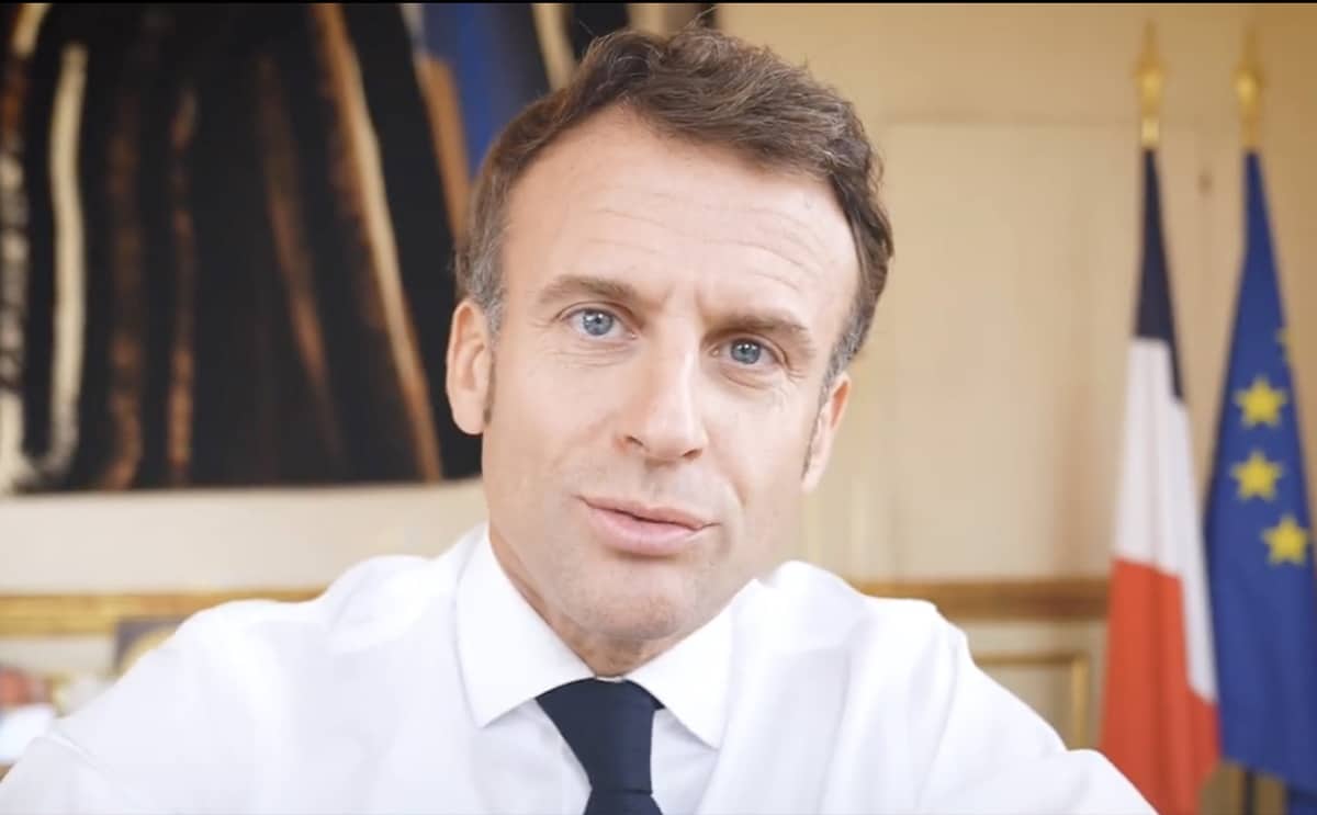 Emmanuel Macron vacances ski séjour débat