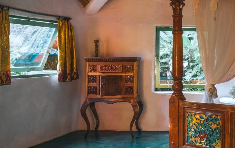 Foire de Chatou une superbe commode du XVIIIe siècle du château de Fontainebleau a été découverte