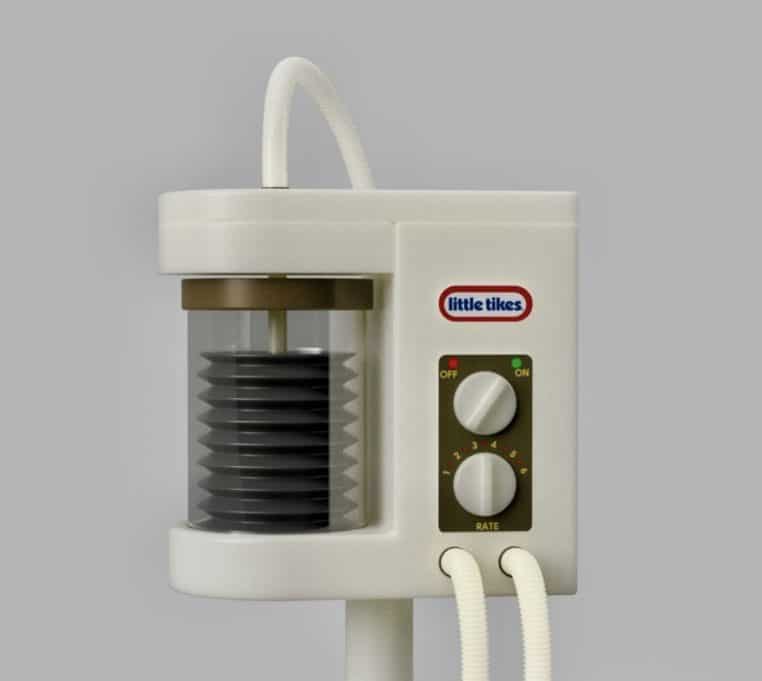 Jouets pour enfants censés représenter des thèmes de la vie d'adulte