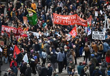 Manifestation mobilisation grève france borne macron politique retraites syndicats travail
