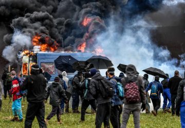 Sainte-Soline manifestation france forces de l'ordre samu politique darmanin méga-bassines