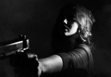 armes arme à feu tir enfants petite fille accident