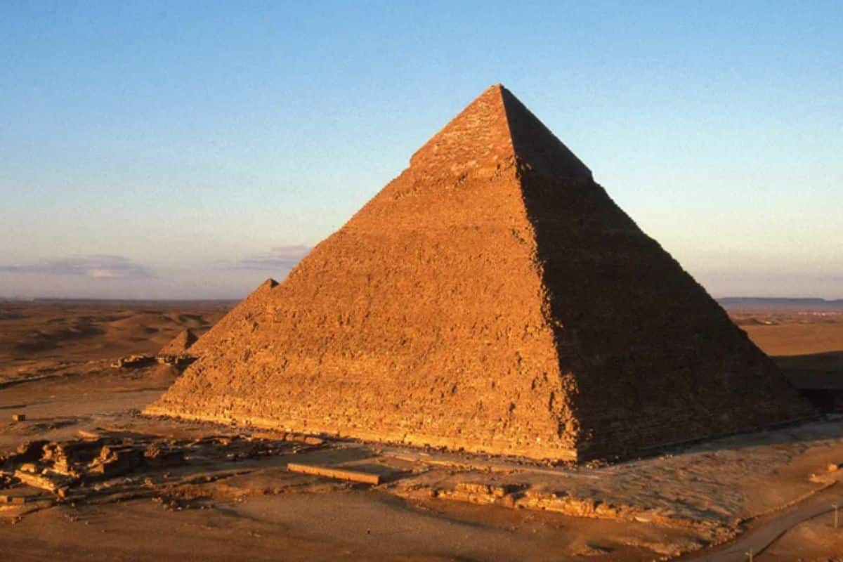 decouverte pyramide (2)