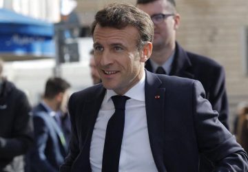 Emmanuel Macron photo