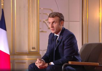 emmanuel macron prise parole retraite