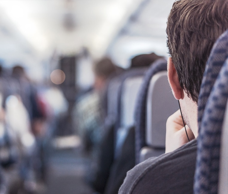 passager uriné urine vol avion American Airlines insolite