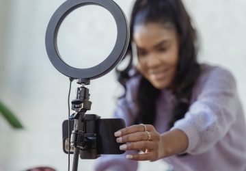 Une célébrité de TikTok, mère de deux enfants, décède à seulement 30 ans