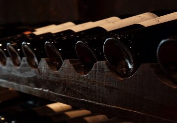Aux enchères, la collection de vins prestigieux de Château d'Yquem a atteint un montant exorbitant